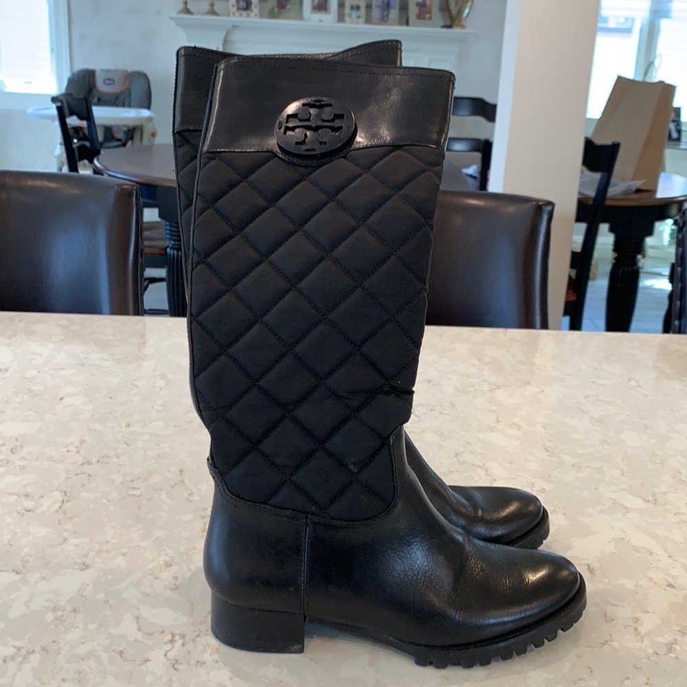 Tory Burch boot